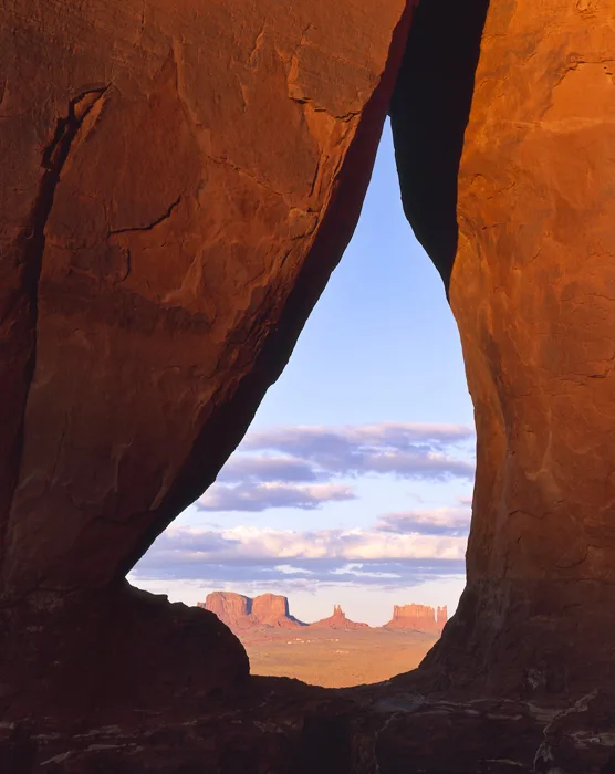 Keyhole Monument Valley, Arizona