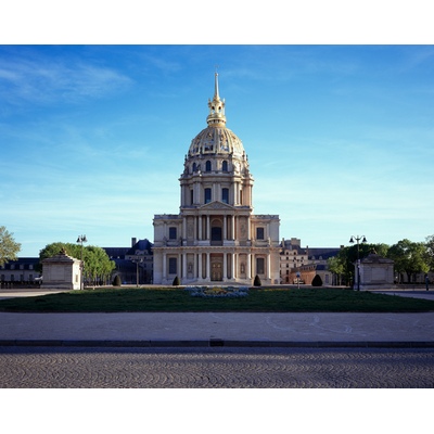 Covid-19, Eglise du Dôme, Paris, France