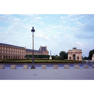 Covid-19, Carrousel du Louvre, Paris, France